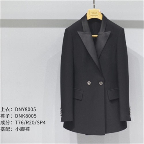 休闲女西服